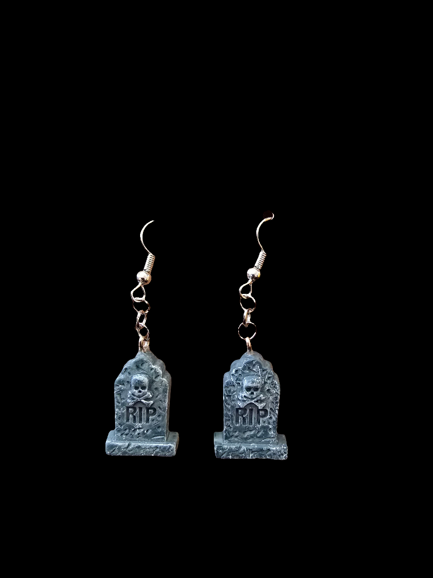 Grave earrings
