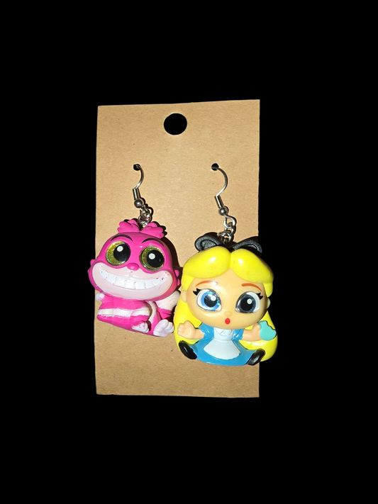 Alice in wonderland Disney doorables earrings