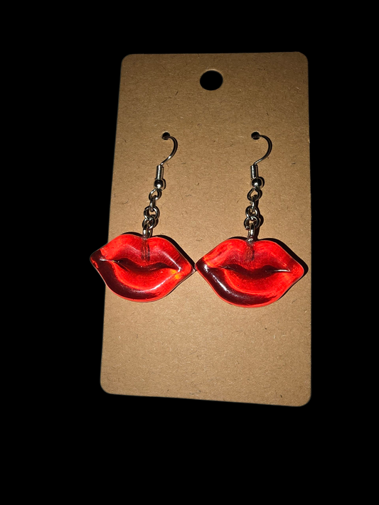 Clear acrylic lips earrings